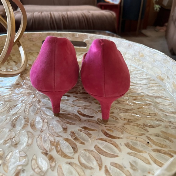 Pink Suedes Leather Kitten Heels - Picture 5 of 6